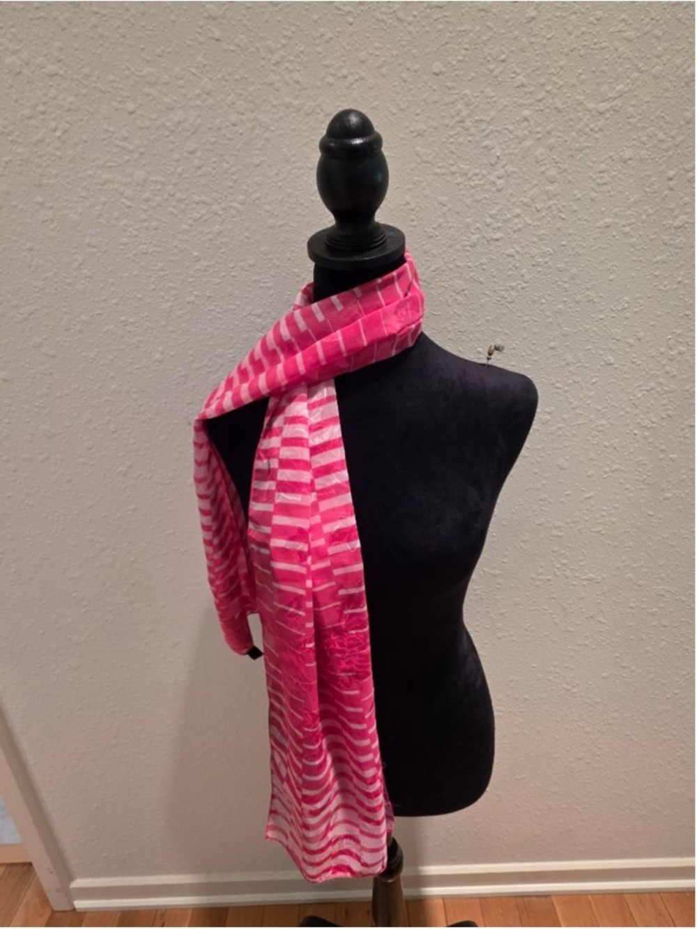 Women's Moem Pink & White Striped Scarf One Size